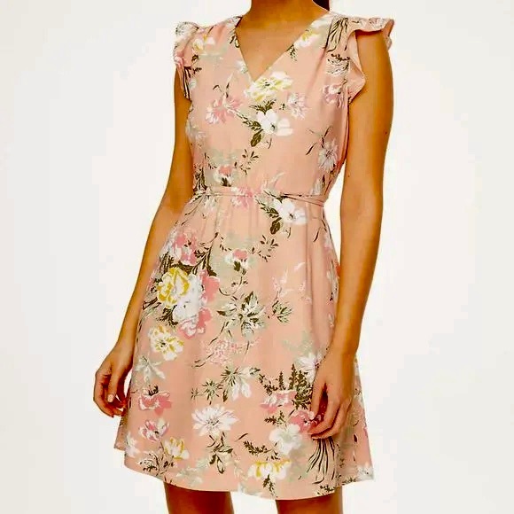 LOFT Dresses & Skirts - ✨Host Pick✨ NWT Loft Petite Bouquet Flutter Sleeve Tie Waist Dress